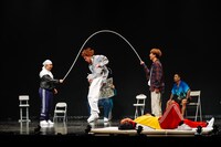 Nikii「Inception―夢のまた夢のまた夢のまた夢…」より。（Photo：Yosuke Kamiyama / DANCE DANCE ASIA 2019）