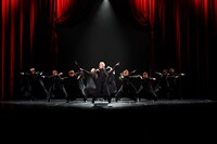 南座新開場記念「OSK SAKURA REVUE」より、第2部「STORM of APPLAUSE」の様子。