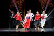 南座新開場記念「OSK SAKURA NIGHT」の様子。