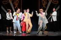 南座新開場記念「OSK SAKURA NIGHT」の様子。