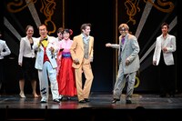 南座新開場記念「OSK SAKURA NIGHT」の様子。