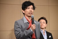 竹若元博（中央）