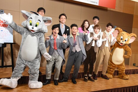 （前列左から）トム、バッファロー吾郎・竹若、ココリコ遠藤、松本幸大、松崎祐介、ジェリー。（後列左から）松任谷正隆、榛葉昌寛、増田惠子、ノゾエ征爾。