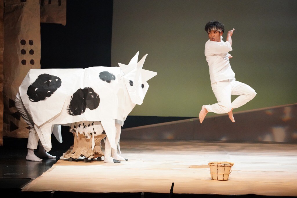 東アジア文化都市2019豊島 舞台芸術部門 スペシャル事業 としまアート夏まつり2019 子どもに見せたい舞台vol.13「おどる韓国むかしばなし『春春～ボムボム～』」より。（撮影：田中亜紀）