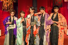 左から河原田巧也、深澤大河、横井翔二郎、和合真一、寺山武志。