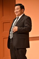 「ロンドンコメディ『RUN FOR YOUR WIFE』」より。