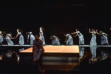 イデビアン・クルー「幻想振動」より。（撮影：金子愛帆）