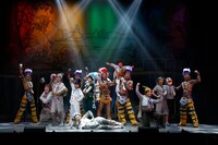 ブロードウェイミュージカル「ピーターパン」より。（提供：ホリプロ / 撮影：渡部孝弘）