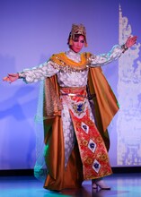 OSK日本歌劇団「LAST PARADISE」より。（提供：OSK日本歌劇団）