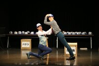 オフブロードウェイミュージカル「グーテンバーグ！ザ・ミュージカル！2019」より。