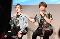 左からキム・ヨンソク、山本裕典。