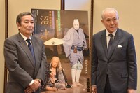 左から中村歌六、中村吉右衛門。