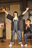 東京印公演vol.16「『げんせんじゃ～！』～宝や旅館～2019」より。（撮影：ノザワトシアキ）