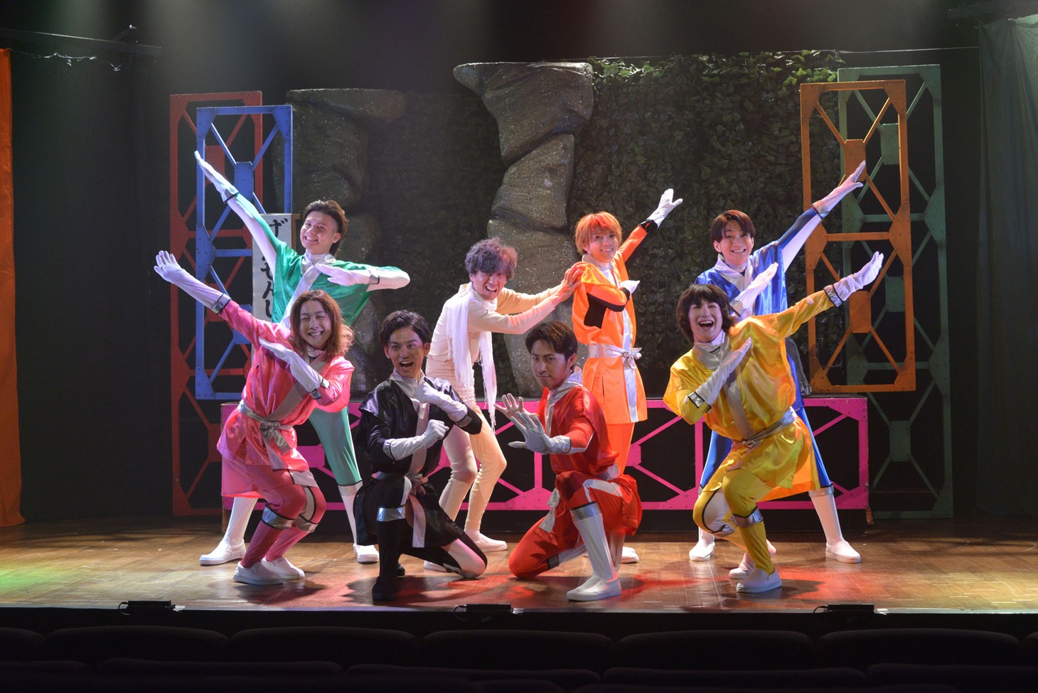 東京印公演vol.16「『げんせんじゃ～！』～宝や旅館～2019」より。（撮影：ノザワトシアキ）