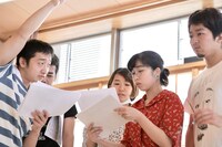 天ぷら銀河「雪女を撃て！～死んだら死んだで問題ない～」稽古場より。