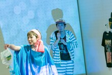 範宙遊泳「シリーズおとなもこどもも『フィッシャーマンとマーメイド』」より。（撮影：山口真由子）