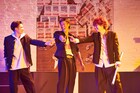 暴走族、拳闘、音楽…3人の男の生き様描く「Three Rage」開幕