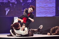 「Three Rage」より。