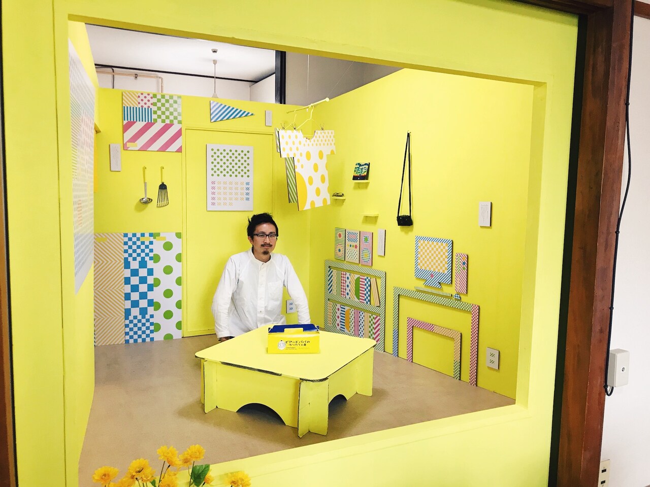 山口良太が架空の舞台美術を展示する「2002/2019」トークイベントも