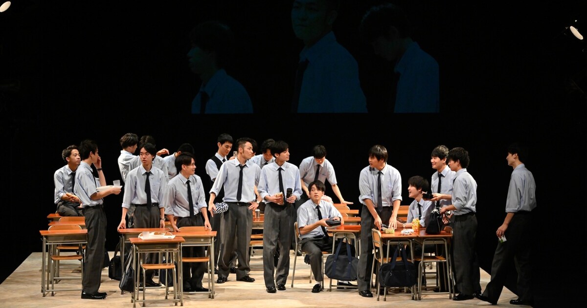 「転校生」男子校版が開幕、本広克行「境界線を探すことが今回のテーマ」（公演レポート / コメントあり） - ステージナタリー