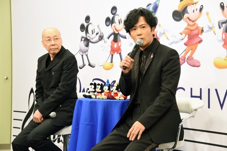 左から島健、稲垣吾郎。