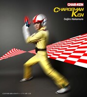 中村誠治郎扮するチャージマン研（泉研）。