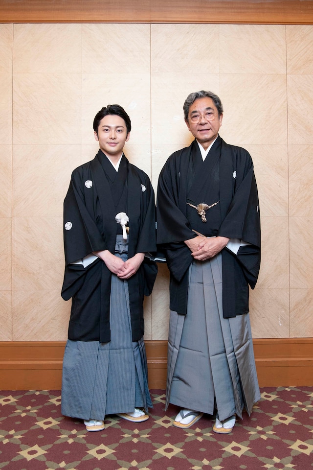 左から中村梅丸、中村梅玉。