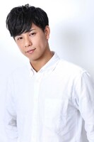 カザミ役の水中雅章。