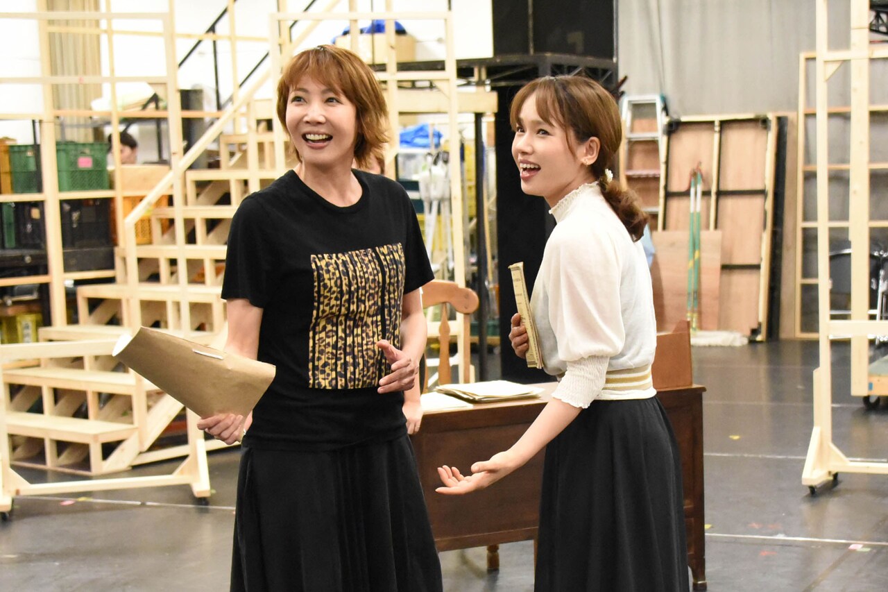 柚希礼音×ソニンがエネルギッシュに描く女性の生き様「FACTORY GIRLS」