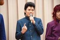 浦飯幽助役の崎山つばさ。