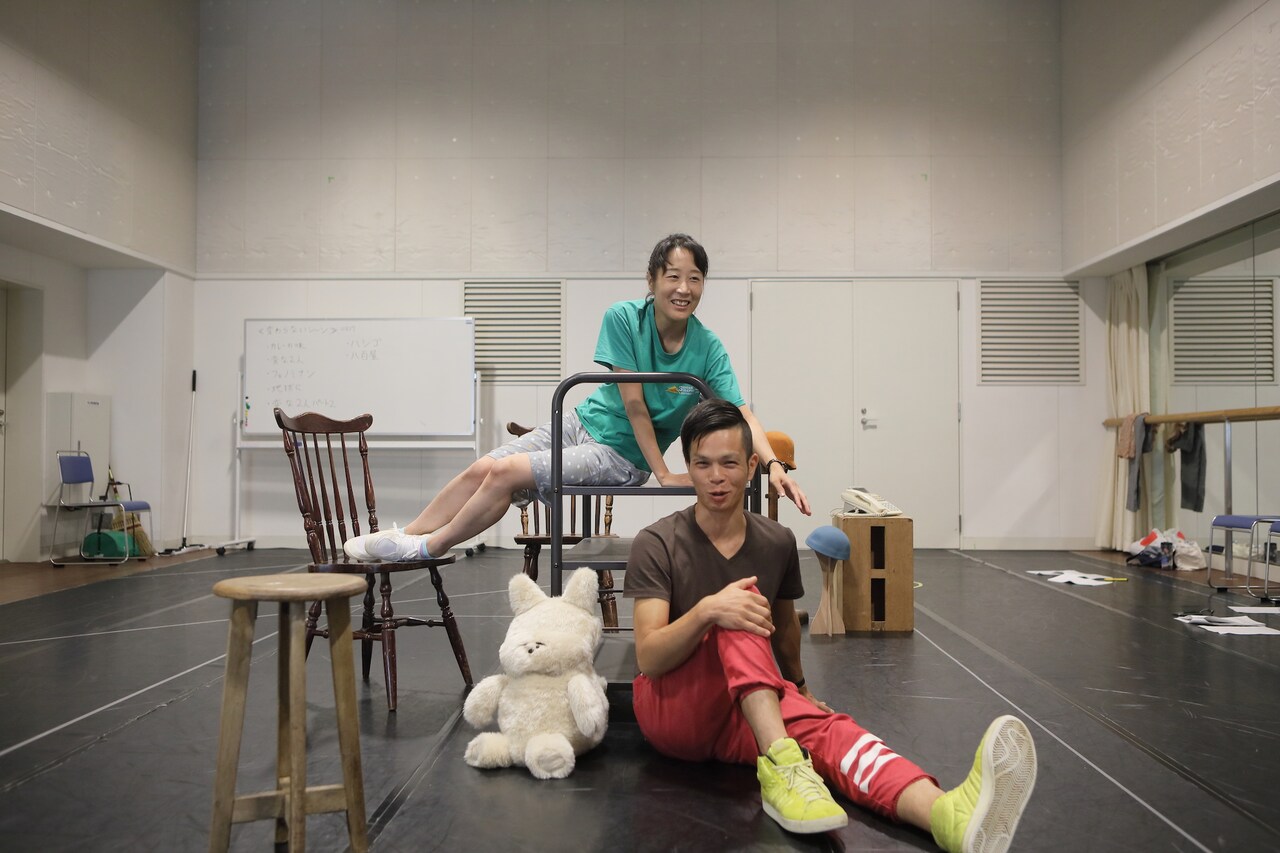 「有無を言わさず圧倒的なものに」、快快の新作「ルイ・ルイ」稽古中