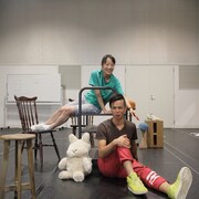 「有無を言わさず圧倒的なものに」、快快の新作「ルイ・ルイ」稽古中