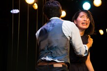 東京夜光「ユスリカ」より。（撮影：林亮太）