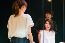 東京夜光「ユスリカ」より。（撮影：林亮太）