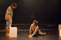 オフィスコットーネプロデュース 大竹野正典没後10年記念公演 第4弾「さなぎの教室」より。（撮影：青木司）