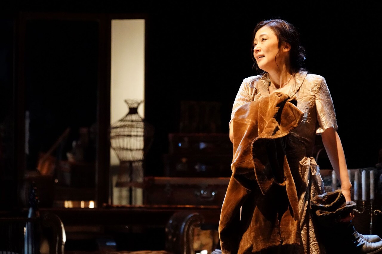 “激烈でいながら、すごく透明”、地人会新社「リハーサルのあとで」開幕