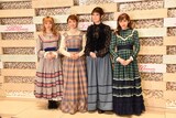 左から下村実生、彩乃かなみ、朝夏まなと、井上小百合。