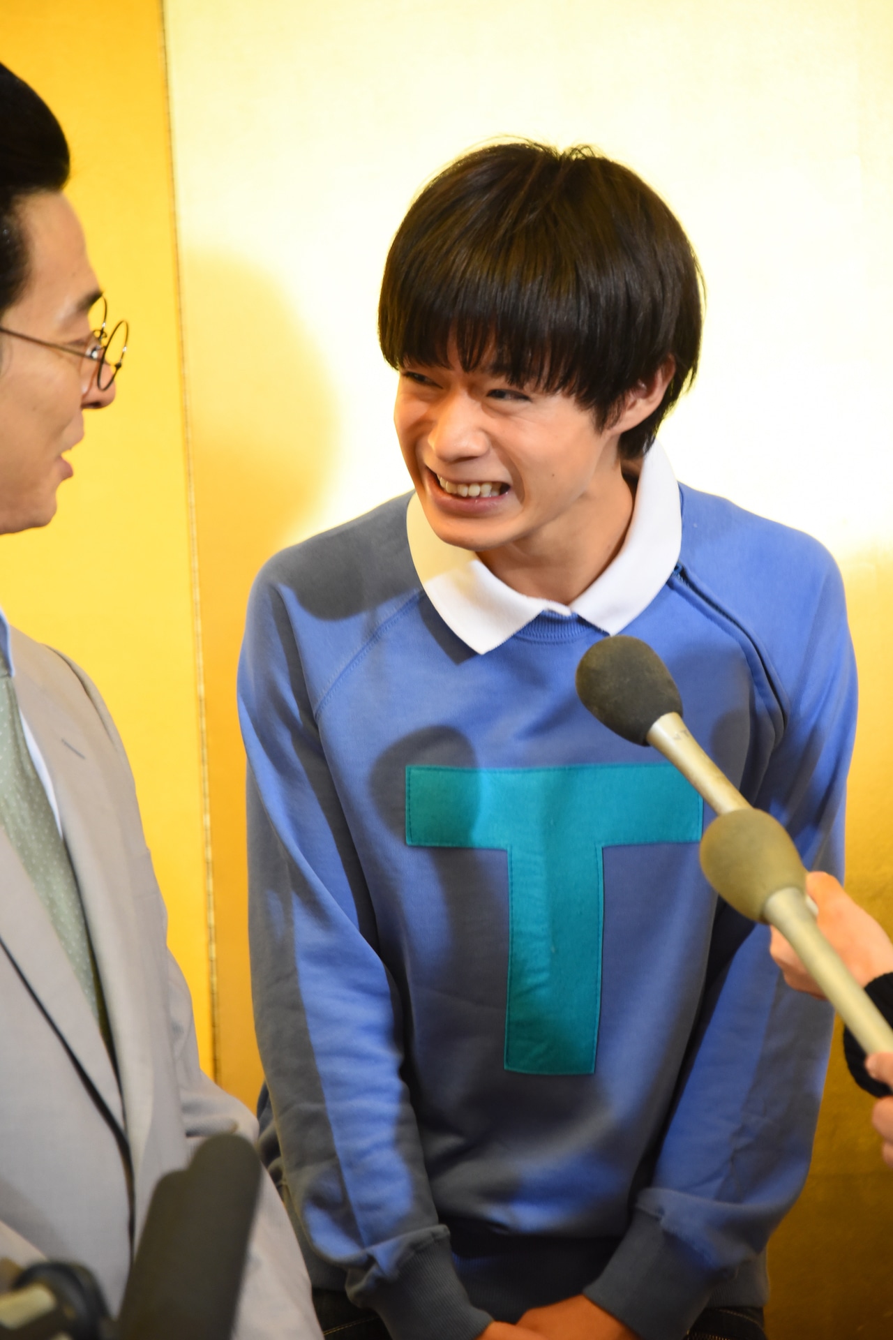 藤原紀香が母親役と聞いた際「とても緊張しました」とエピソードを語る大平峻也（右）。