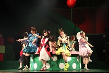 AKB48 チーム8 単独公演「Bee School」より。