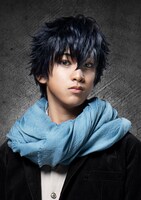 設楽銀河扮するフレッド・ポーロック。