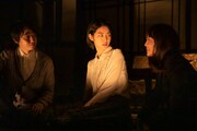 鵺的 第12回公演「悪魔を汚せ【再演】」より。(撮影:石澤知絵子)