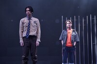 「『GRIEF7』Sin#2」より。（撮影：鏡田伸幸、岩田えり）