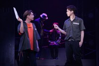 「『GRIEF7』Sin#2」より。（撮影：鏡田伸幸、岩田えり）