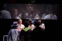 StarMachineProject scene2「はじまりの かんじょう そうこう」より。（撮影：河西沙織 / 劇団壱劇屋）