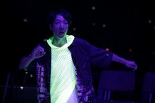 StarMachineProject scene2「はじまりの かんじょう そうこう」より。（撮影：河西沙織 / 劇団壱劇屋）