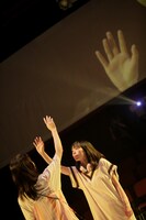 StarMachineProject scene2「はじまりの かんじょう そうこう」より。（撮影：河西沙織 / 劇団壱劇屋）