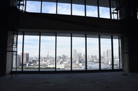 「WATERS takeshiba」工事現場より。タワー棟16階の様子。
