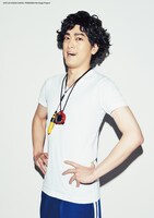 高木俊扮する鴨志田卓。