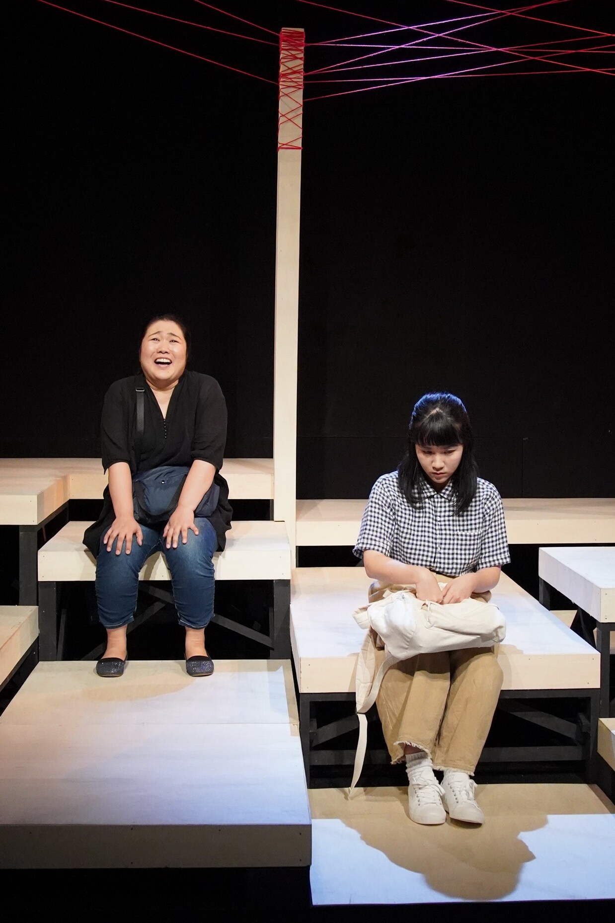 横山拓也が描くキャスト5名の重層的なドラマ、iaku「あつい胸さわぎ」開幕