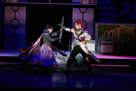 舞台「DARKNESS HEELS～THE LIVE～」より。（Photo by GEKKO）